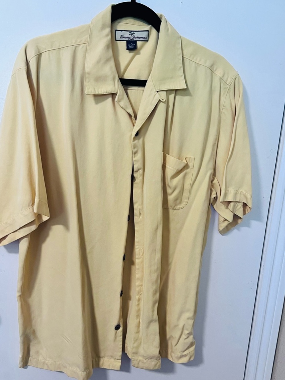 Tommy Bahama Men's Short-Sleeve 100% Silk Shirt in Pale Yellow